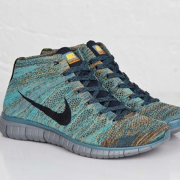 Nike Flyknit Chukka - Picture 3 of 13